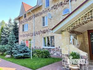 Дом 640м², 3-этажный, участок 10 сот.