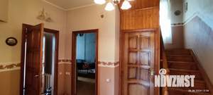 Дом 393м², 3-этажный, участок 10 сот.