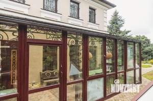 Дом 834м², 3-этажный, участок 18 сот.