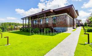 Дом 900м², 2-этажный, участок 0 сот.