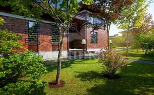 Дом 900м², 2-этажный, участок 0 сот.