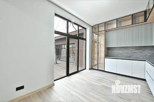 Коттедж 280м², 2-этажный, участок 8 сот.