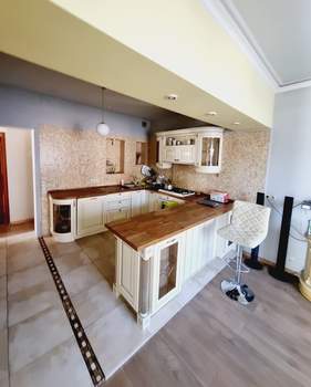 Дом 360м², 4-этажный, участок 8 сот.