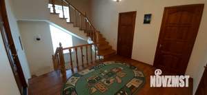 Дом 406м², 3-этажный, участок 13 сот.