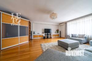 Дом 164м², 5-этажный, участок 2 сот.