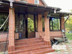 Дом 353м², 3-этажный, участок 8 сот.