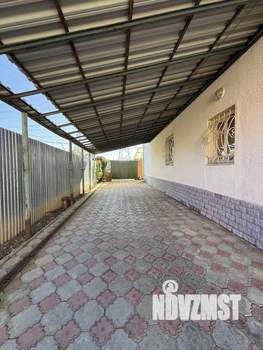 Дом 614м², 3-этажный, участок 10 сот.