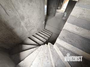 Дом 392м², 3-этажный, участок 13 сот.