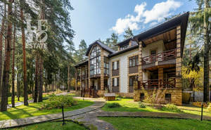 Дом 980м², 4-этажный, участок 61 сот.