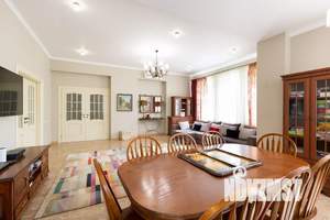 Дом 550м², 2-этажный, посуточно, 