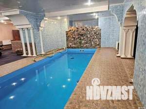 Дом 702м², 3-этажный, на длительный срок, 