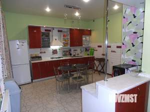 Дом 380м², 3-этажный, посуточно, 