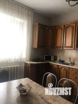 Дом 350м², 3-этажный, посуточно, 