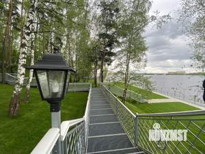 Коттедж 260м², 2-этажный, на длительный срок, 