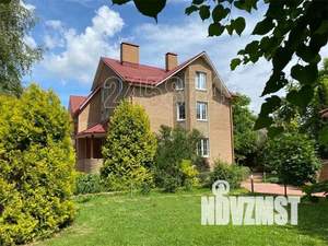 Коттедж 560м², 3-этажный, на длительный срок, 