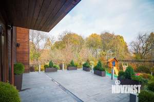 Дом 1128м&sup2;, 4-этажный, посуточно, 