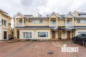 Таунхаус 187м², 3-этажный, на длительный срок, 