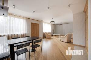 Дом 135м², 2-этажный, на длительный срок, 