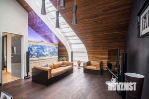 Дом 1128м&sup2;, 4-этажный, посуточно, 