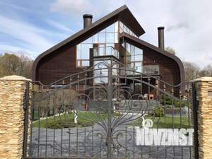 Дом 1147м², 3-этажный, посуточно, 