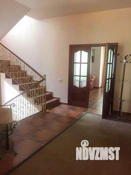 Дом 425м², 3-этажный, на длительный срок, 