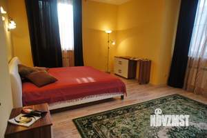 Коттедж 300м&sup2;, 2-этажный, на длительный срок, 