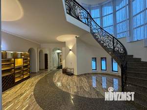 Коттедж 550м², 2-этажный, на длительный срок, 