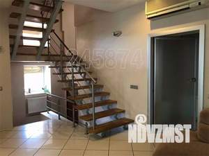 Коттедж 560м², 3-этажный, на длительный срок, 