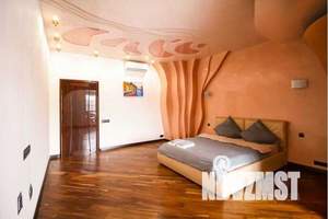 Дом 750м², 2-этажный, посуточно, 