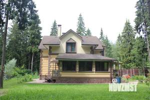 Коттедж 205м&sup2;, 2-этажный, на длительный срок, 