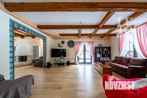 Дом 550м², 3-этажный, на длительный срок, 