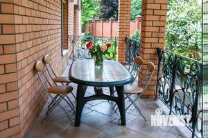 Дом 430м&sup2;, 3-этажный, на длительный срок, 