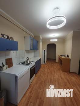 Дом 350м², 3-этажный, на длительный срок, 