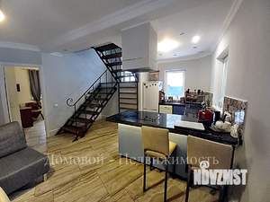 Дом 100м&sup2;, 2-этажный, на длительный срок, 