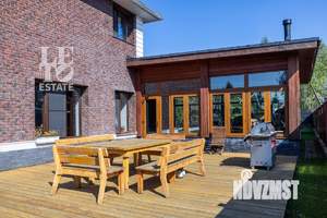 Дом 496м&sup2;, 2-этажный, на длительный срок, 