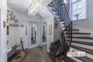 Дом 150м², 3-этажный, на длительный срок, 