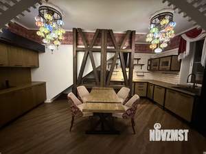 Коттедж 250м², 2-этажный, на длительный срок, 