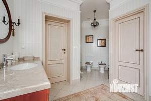 Дом 350м², 2-этажный, на длительный срок, 