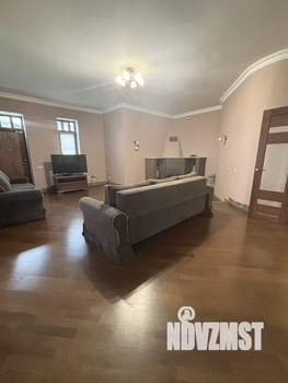 Коттедж 550м², 3-этажный, на длительный срок, 