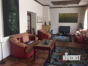 Дом 425м², 3-этажный, на длительный срок, 