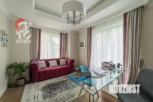 Дом 680м&sup2;, 3-этажный, на длительный срок, 