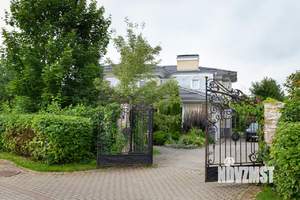 Дом 550м², 2-этажный, посуточно, 