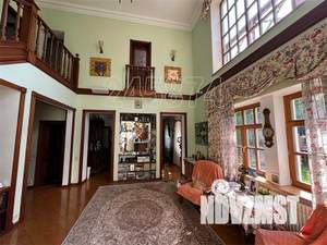 Коттедж 400м², 3-этажный, на длительный срок, 