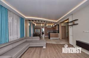 Коттедж 320м&sup2;, 2-этажный, на длительный срок, 