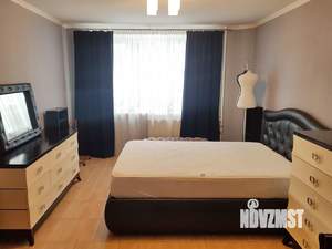 Дом 300м², 2-этажный, на длительный срок, 