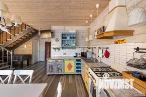 Дом 130м&sup2;, 2-этажный, посуточно, 