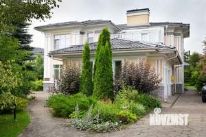 Дом 550м², 2-этажный, посуточно, 