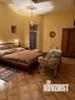Дом 350м², 3-этажный, на длительный срок, 