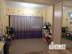 Дом 650м², 3-этажный, на длительный срок, 