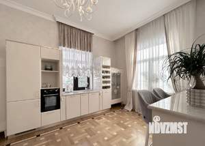 Дом 465м², 3-этажный, на длительный срок, 